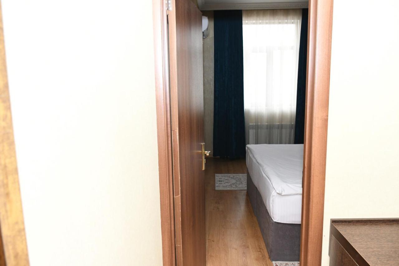Square Baku Hotel エクステリア 写真