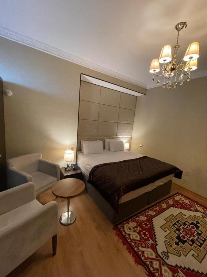 Square Baku Hotel エクステリア 写真