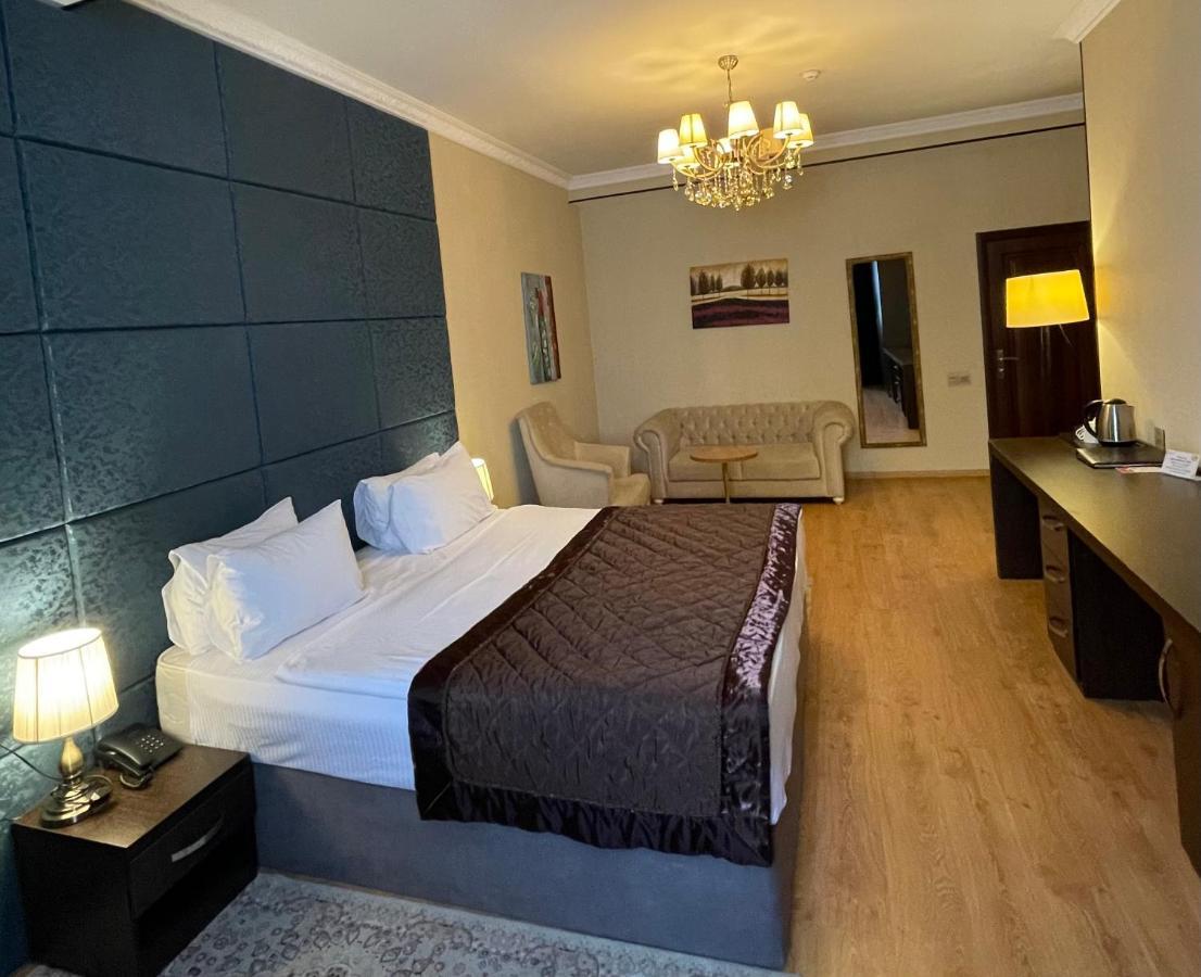 Square Baku Hotel エクステリア 写真