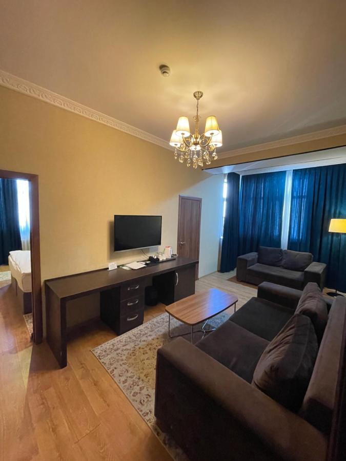 Square Baku Hotel エクステリア 写真