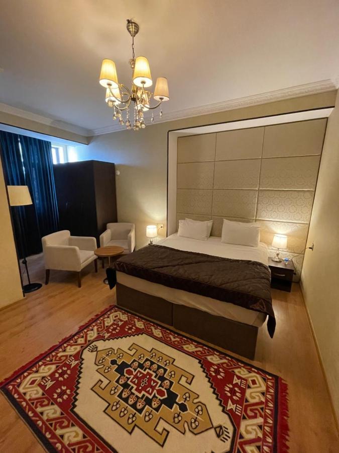 Square Baku Hotel エクステリア 写真