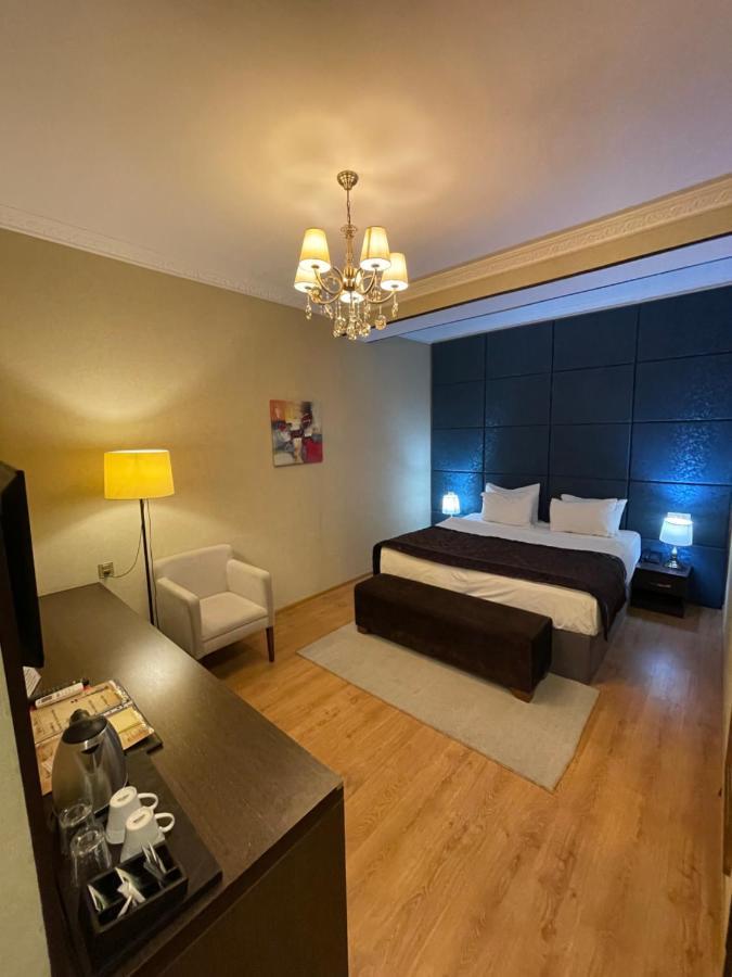 Square Baku Hotel エクステリア 写真