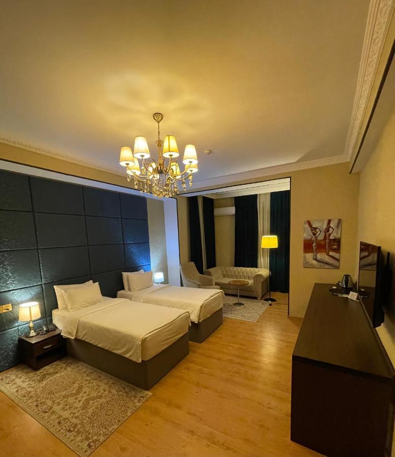 Square Baku Hotel エクステリア 写真