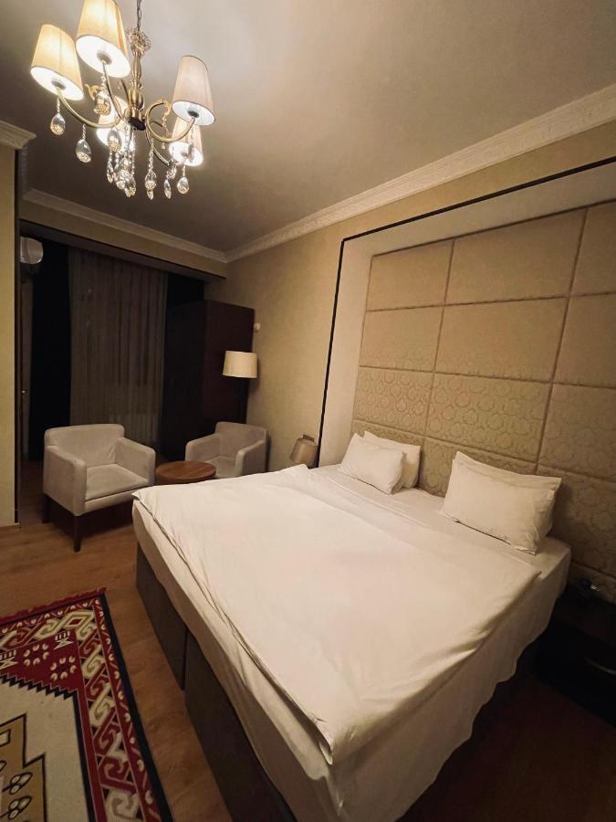 Square Baku Hotel エクステリア 写真