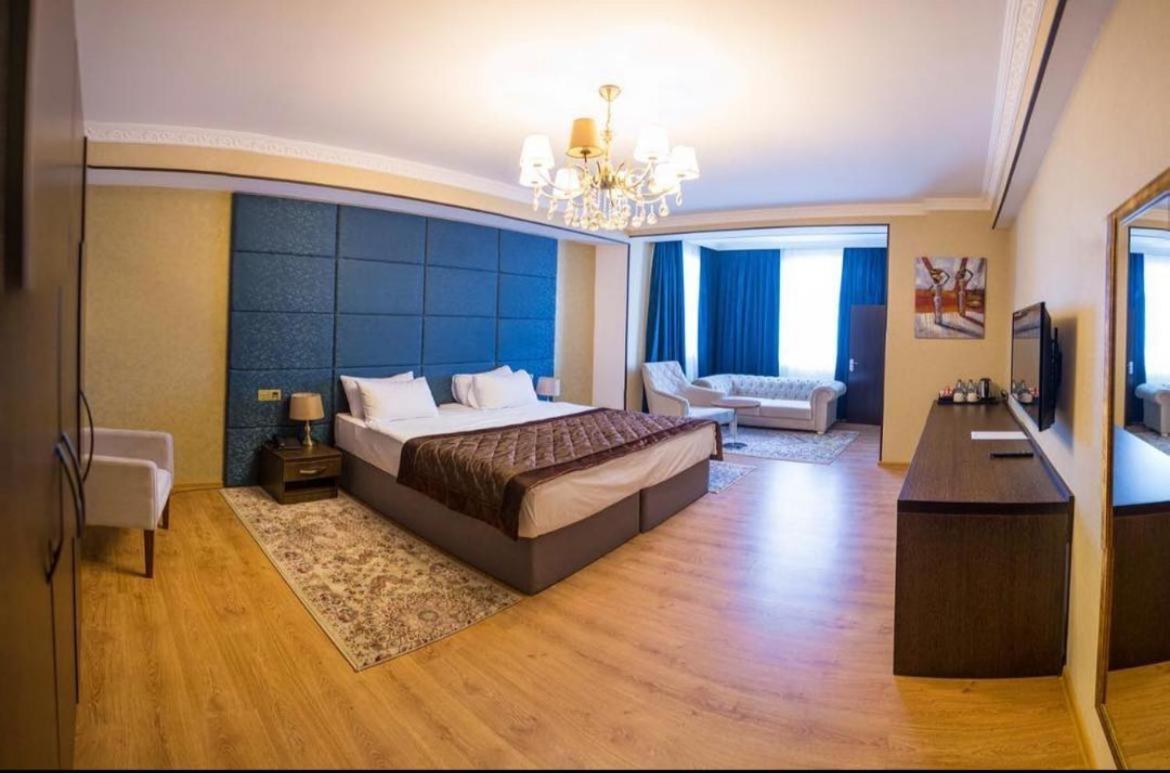 Square Baku Hotel エクステリア 写真